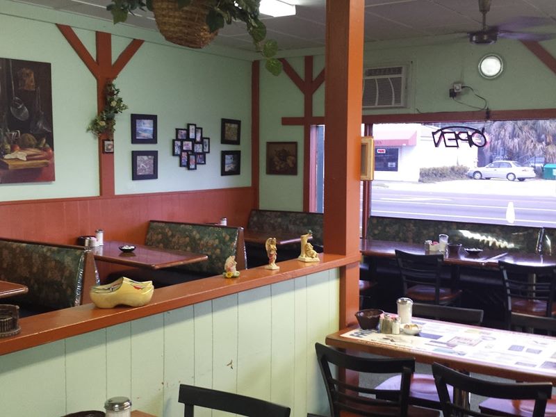 Fairbanks Restaurant interior